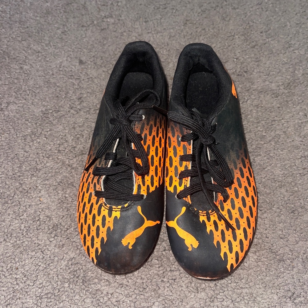 Puma kids cleats size 1.5